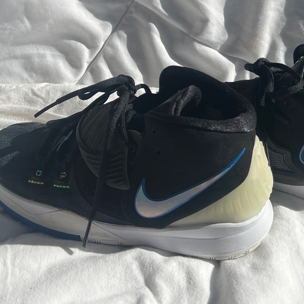 Nike Youth Basketball Sneakers